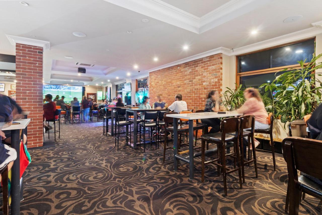 Hotel Queanbeyan Canberra Dış mekan fotoğraf